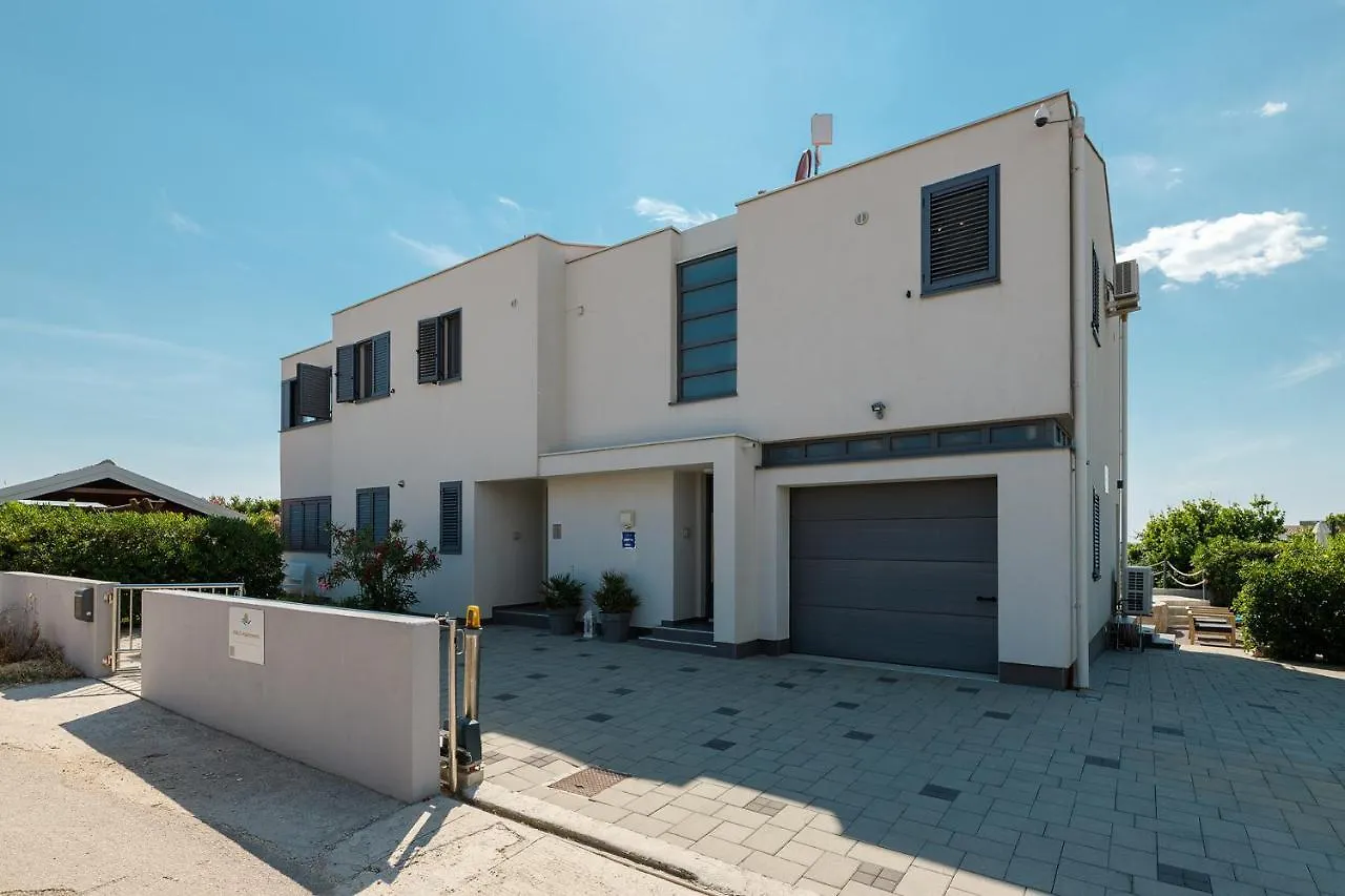 Malo Ferienvilla Privlaka, Pool, Boje, Wi-Fi, Wallbox Privlaka  0*, Privlaka (Zadar) Croatia